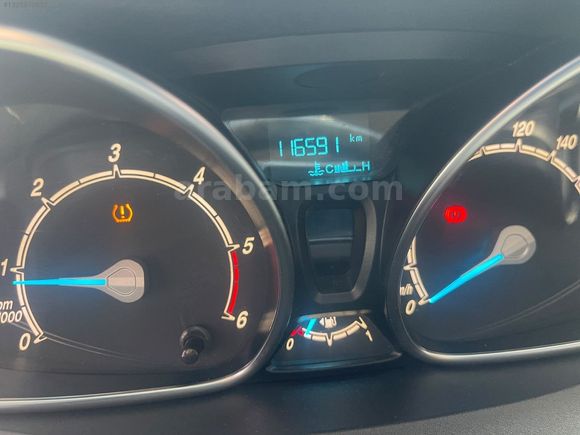 2019 MODEL=TT PLAS=OTOMOBİL RUHSATLI=HATASIZ=117.000 KM