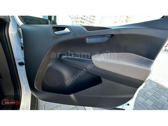 2021 FORD COURIER 1.5 TDCI TİTANİUM PLUS EMSALSİZZZ TEMİZLİKTE