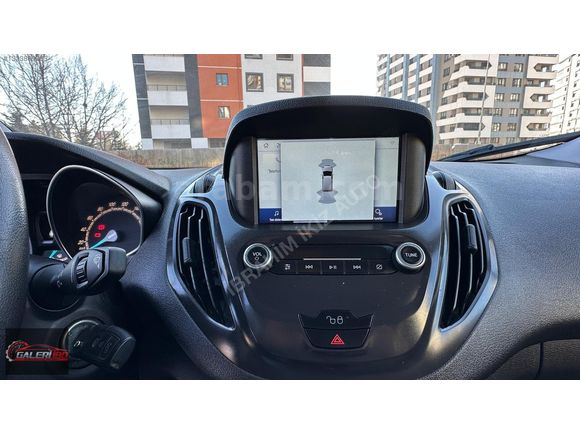 2021 FORD COURIER 1.5 TDCI TİTANİUM PLUS EMSALSİZZZ TEMİZLİKTE