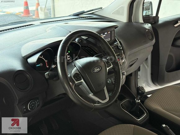 1.5 TİTANYUM 6 İLERİ OTOMOBİL RUHSATLI