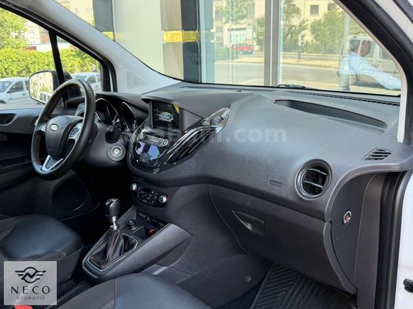 2023 Ford Courier 1.5 Tdci Titanium Plus 55.000 Km
