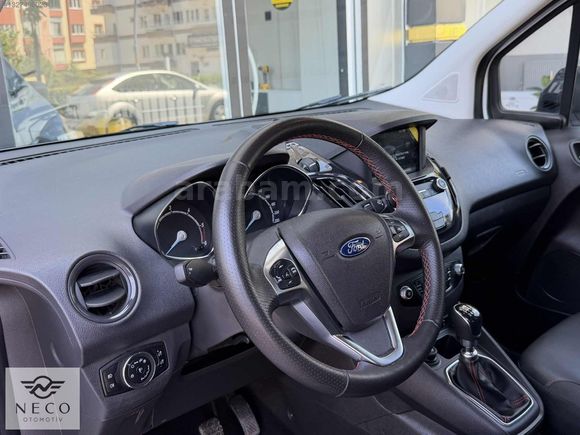 2023 Ford Courier 1.5 Tdci Titanium Plus 55.000 Km