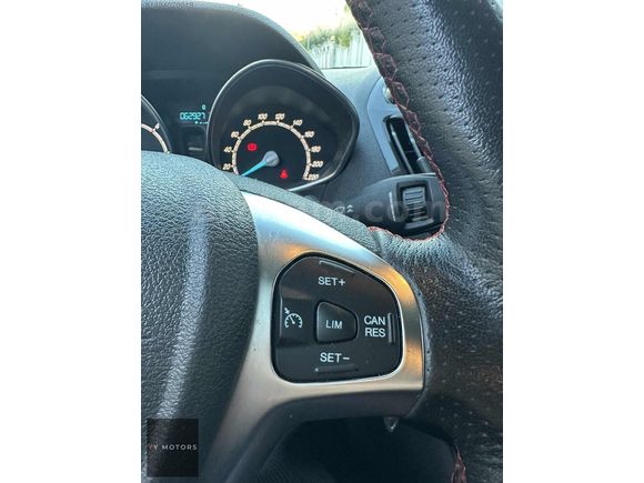 2023 FORD TOURNEO COURİER BOYASIZ HATASIZ TİTANİUM PLUS