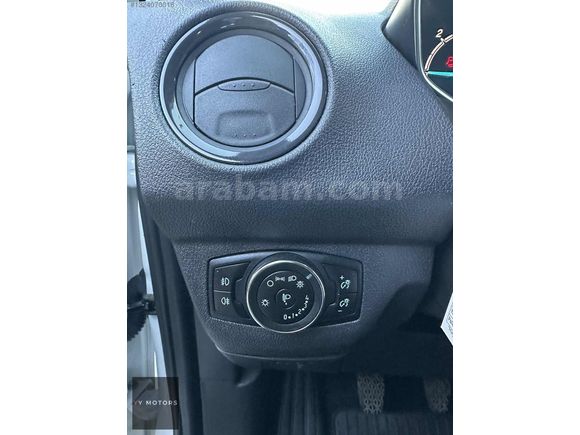 2023 FORD TOURNEO COURİER BOYASIZ HATASIZ TİTANİUM PLUS
