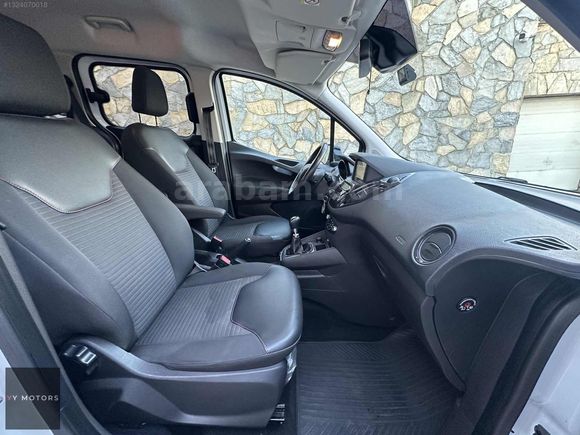 2023 FORD TOURNEO COURİER BOYASIZ HATASIZ TİTANİUM PLUS
