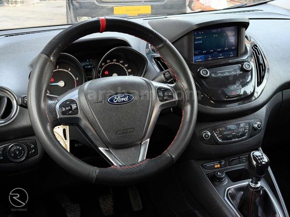REŞAT - 2023 Model Ford Tourneo Courier Titanium Plus "HATASIZ"