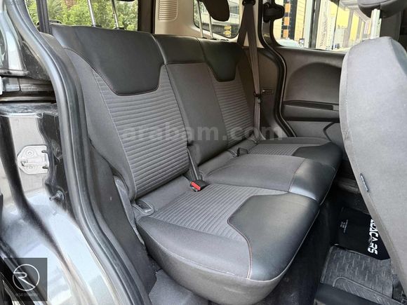 REŞAT - 2023 Model Ford Tourneo Courier Titanium Plus "HATASIZ"