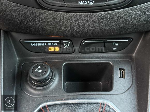 REŞAT - 2023 Model Ford Tourneo Courier Titanium Plus "HATASIZ"