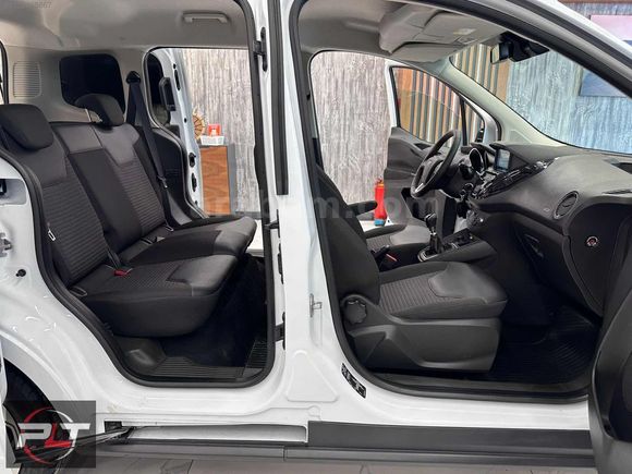 POLAT'TAN 2022 MODEL FORD COURİER TİTANİUM PLUS FUL+FULL SERİSİ