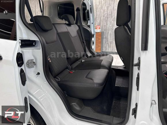 POLAT'TAN 2022 MODEL FORD COURİER TİTANİUM PLUS FUL+FULL SERİSİ