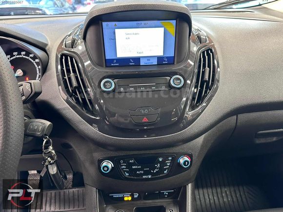POLAT'TAN 2022 MODEL FORD COURİER TİTANİUM PLUS FUL+FULL SERİSİ
