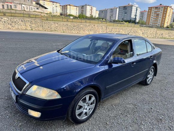 OCTAVIA ELEGANCE 212.ooo KM // ORJİNAL DEĞİŞENSİZ FULL PAKET
