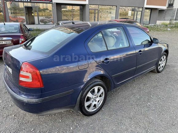 OCTAVIA ELEGANCE 212.ooo KM // ORJİNAL DEĞİŞENSİZ FULL PAKET