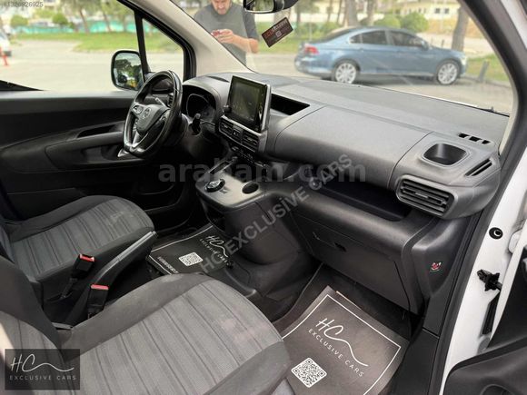 HC EXCLUSİVE'DEN OPEL COMBO HATASIZ CAM TAVAN OTOMATİK %20 KDV