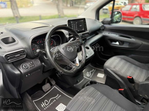 HC EXCLUSİVE'DEN OPEL COMBO HATASIZ CAM TAVAN OTOMATİK %20 KDV