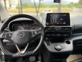 HC EXCLUSİVE'DEN OPEL COMBO HATASIZ CAM TAVAN OTOMATİK %20 KDV