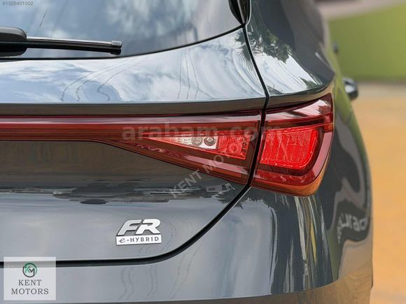 2025 SEAT LEON 1.5 eHybrid FR 10*BİN KM CAM TAVAN-İLK EL-204HP