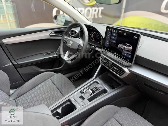 2025 SEAT LEON 1.5 eHybrid FR 10*BİN KM CAM TAVAN-İLK EL-204HP