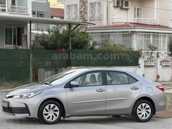 HATASIZ BOYASIZ 97 BİN KM 2017 SERVİS BAKIMLI İLK ELDEN COROLLA