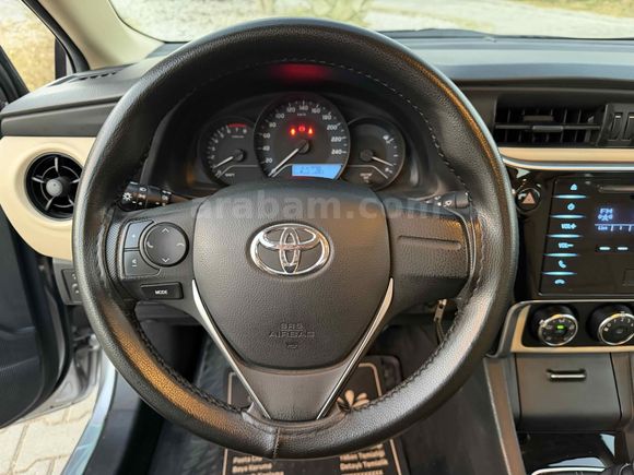 HATASIZ BOYASIZ 97 BİN KM 2017 SERVİS BAKIMLI İLK ELDEN COROLLA