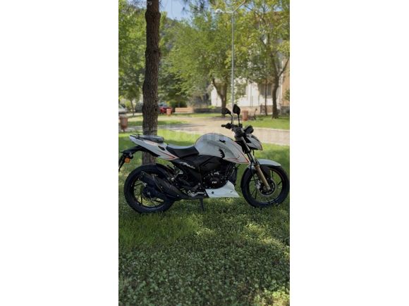 TVS APACHE RTR200
