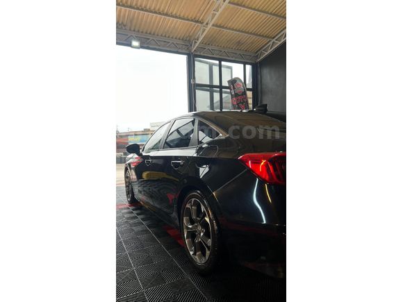 Sahibinden Honda Civic 1.5 i-VTEC Eco Executive Plus 2023 Model