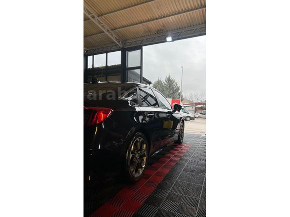 Sahibinden Honda Civic 1.5 i-VTEC Eco Executive Plus 2023 Model