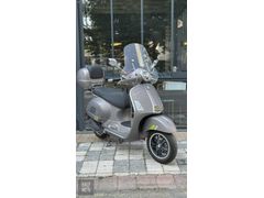 HALF MOTO 2024 VESPA GTS 300 SUPERTECH ÖN CAM-ÇANTA