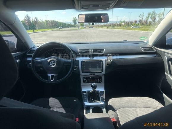 TR'DE TEK 2.0 TDI BMT HIGHLINE MANUEL PASSAT VARIANT