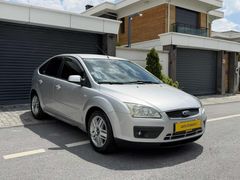 FOCUS OTOMATİK VİTES GHIA 1.6 LPG'Lİ DOLU PAKET TEMİZ ARAÇ