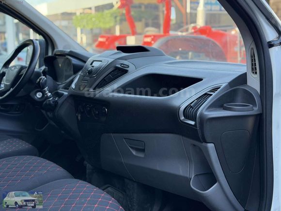 2015 MODEL CUSTOM DEĞİŞENSİZ KLİMALI KAPALI PANELVAN