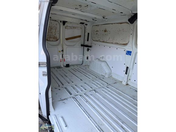 2015 MODEL CUSTOM DEĞİŞENSİZ KLİMALI KAPALI PANELVAN