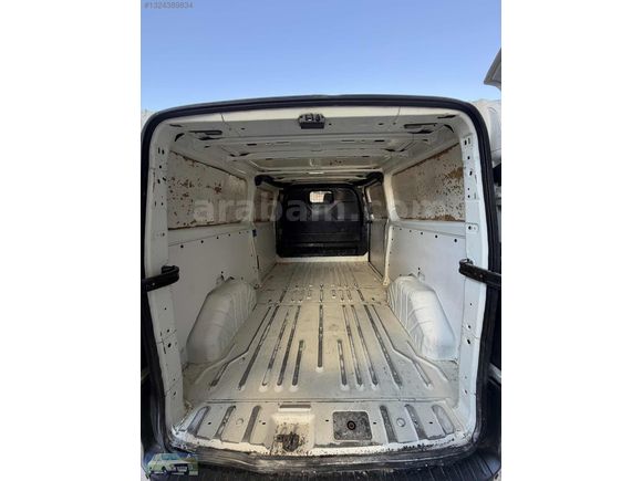 2015 MODEL CUSTOM DEĞİŞENSİZ KLİMALI KAPALI PANELVAN