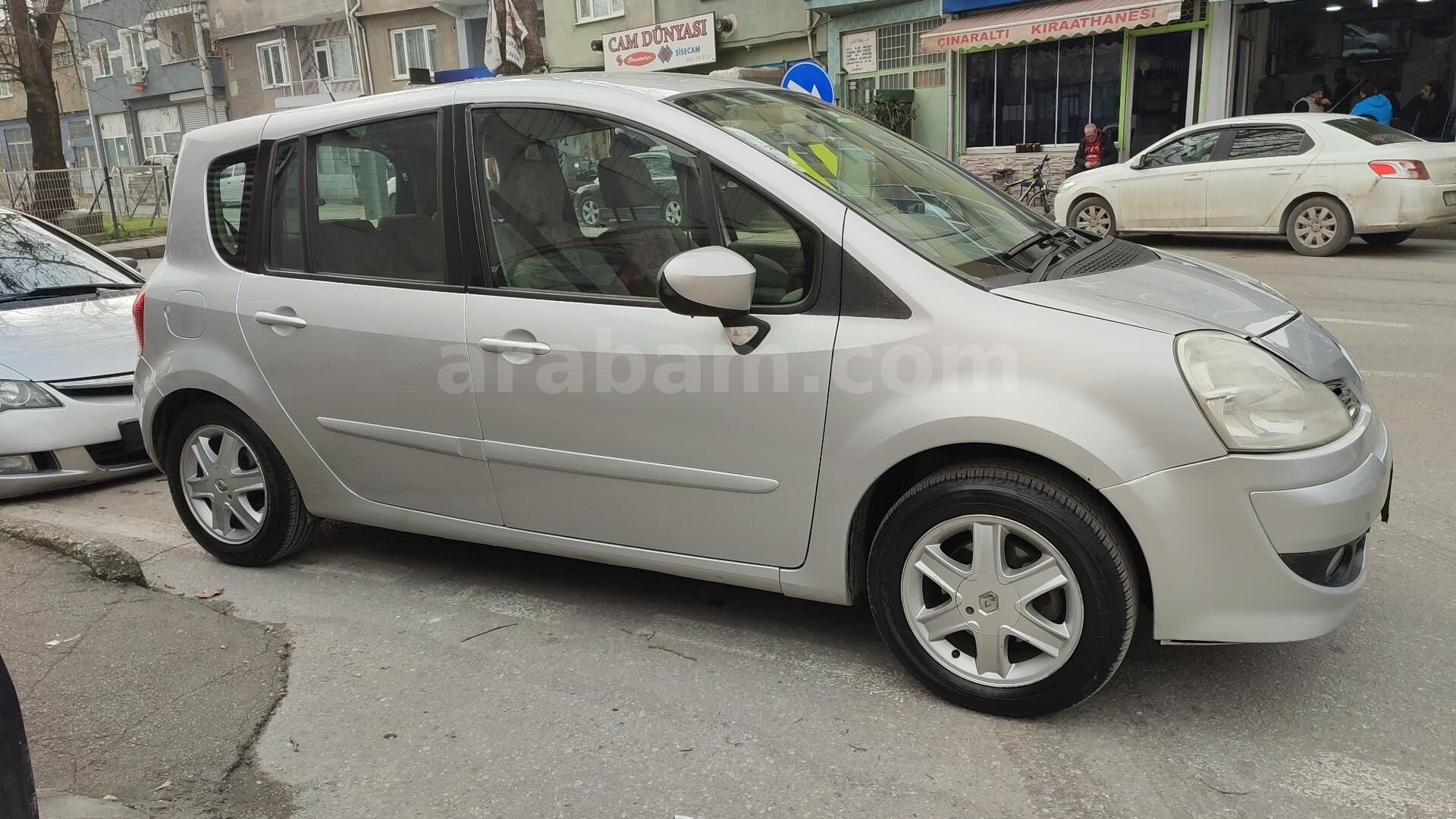 Sahibinden Renault Modus 1.6 Dynamique 2009 Model Bursa 212.779 km Gri (metalik) 3