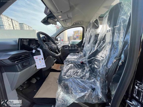 2K OTOMOTİV'DEN 2025 MODEL FORD TOURNEO CUSTOM TİTANİUM PLUS