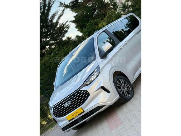 İLK ELDEN TERTEMİZ CUSTOMTİTANİUM OTOMATİK OTOMOBİL RUHSATLI