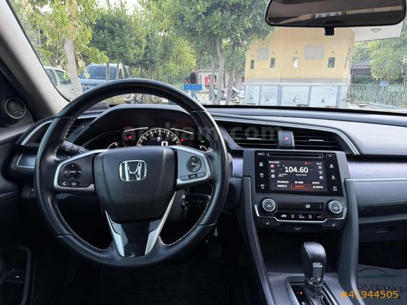 HONDA CİVİC 125HP 59BİNDE HATASIZ BOYASIZ DEĞİŞENSİZ