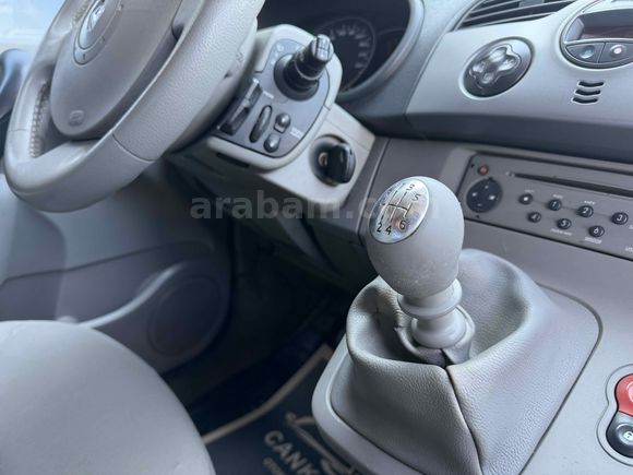 Galeriden Renault Kangoo Multix 1.5 dCi 6 İLERİ 105 HP 2009 Model İstanbul