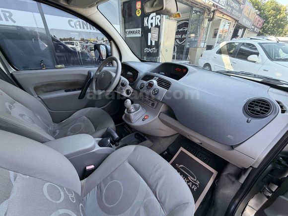 Galeriden Renault Kangoo Multix 1.5 dCi 6 İLERİ 105 HP 2009 Model İstanbul