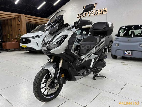 VM AUTO'DAN HONDA ADV 350 HATASIZ KAZASIZ