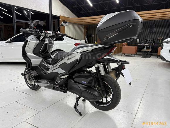 VM AUTO'DAN HONDA ADV 350 HATASIZ KAZASIZ