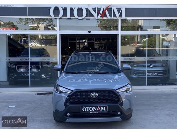 6.100 KM 2024 TOYOTA COROLLA CROSS 1.8 HYBRID FLAME X-PACK