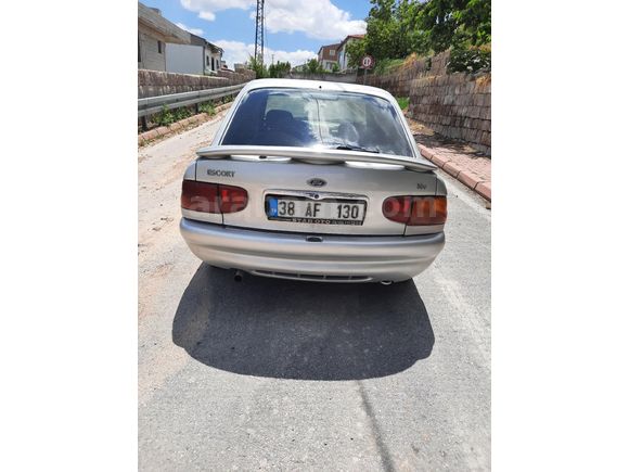 Sahibinden Ford Escort 1.6 CLX 1999 Model