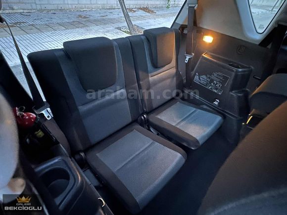 2004 Verso 1.6 Comfort
