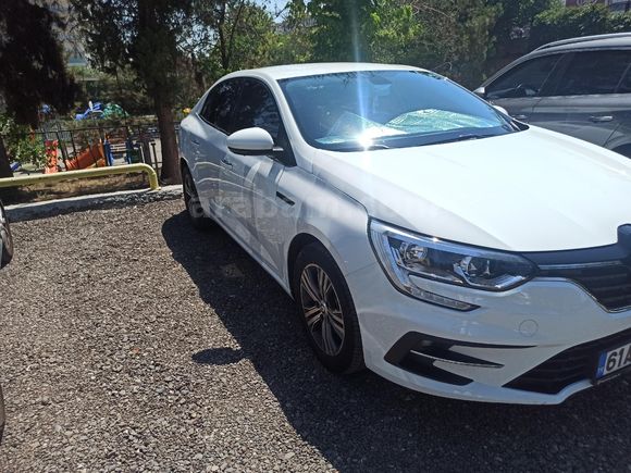 Sahibinden Renault Megane 1.3 TCe Touch 2023 Model