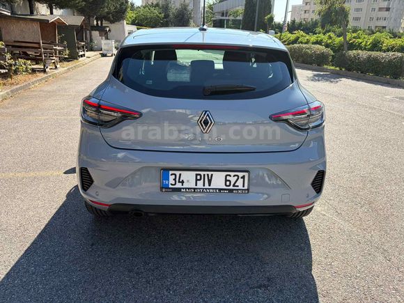Sahibinden Renault Clio 1.0 TCe Evolution 2025 Model İstanbul