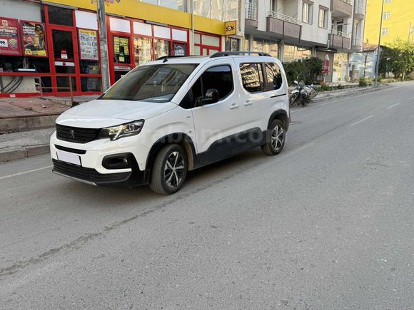 EMİR OTOMOTİV DEN. 77300. BİNDE