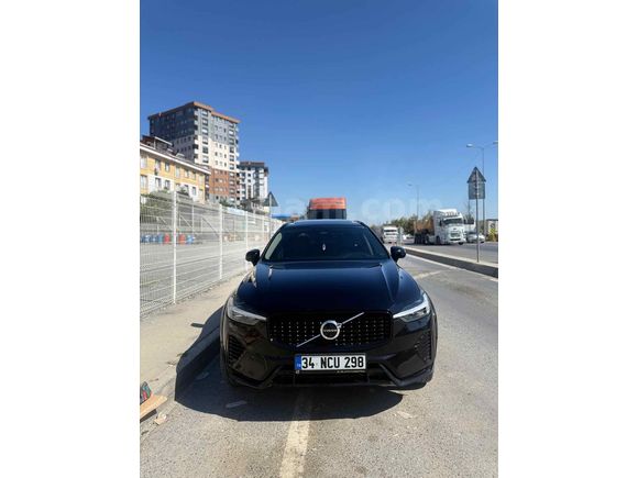 Sahibinden Volvo XC60 2.0 T8 Hybrid Plus Dark 2023 Model 