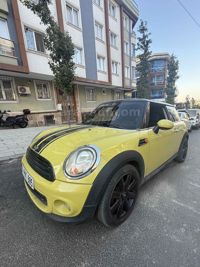 Sahibinden Düşük Km Değişensiz Mini Cooper 3