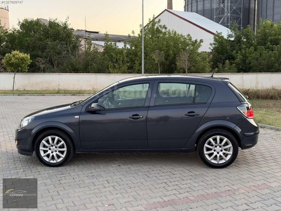 TEMİZ AİLE ARACI OPEL ASTRA 1.3 CDTİ 220.000 KM